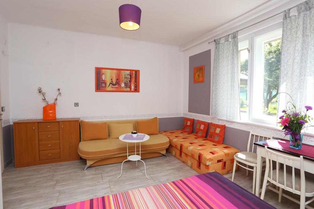 Vila Sazava Luaran gambar