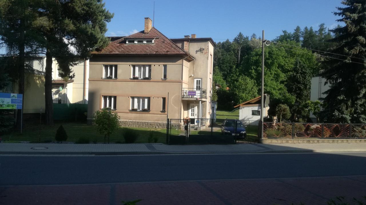 Vila Sazava Luaran gambar